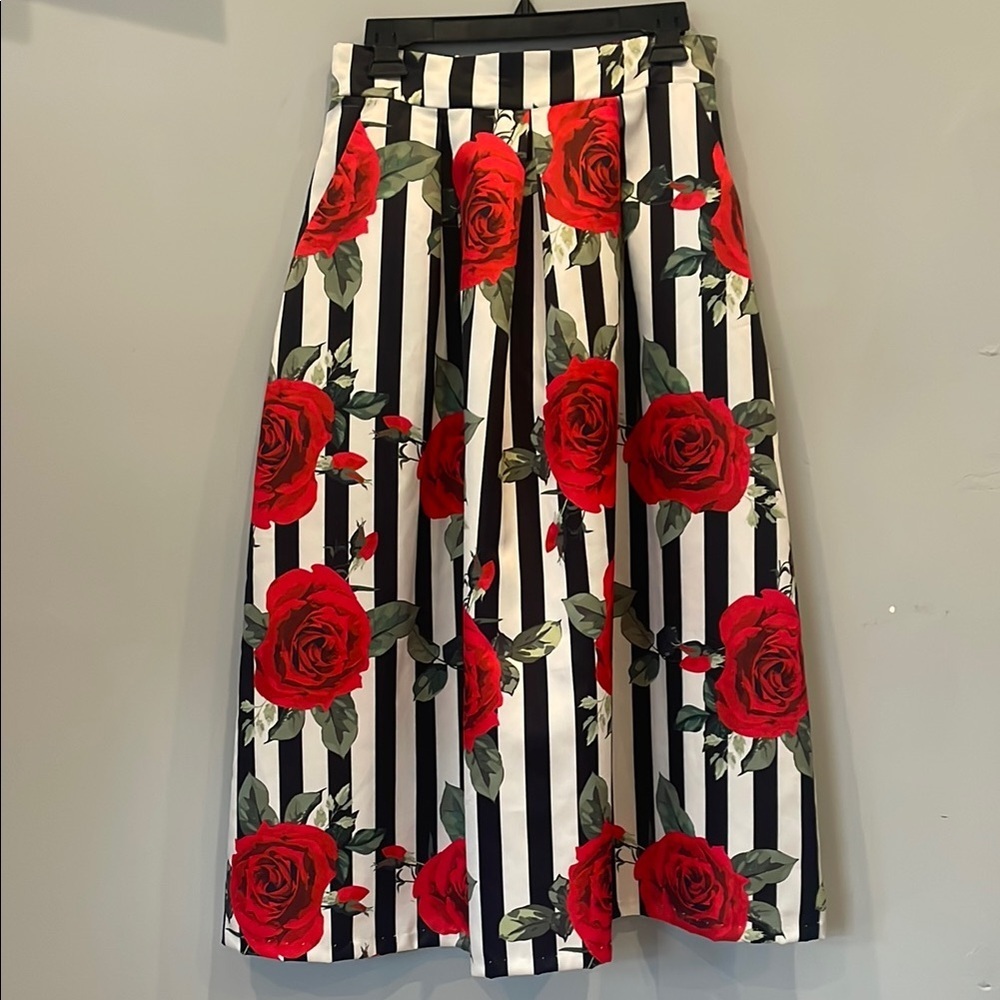 Floral Striped Women's Skirt bold red and black